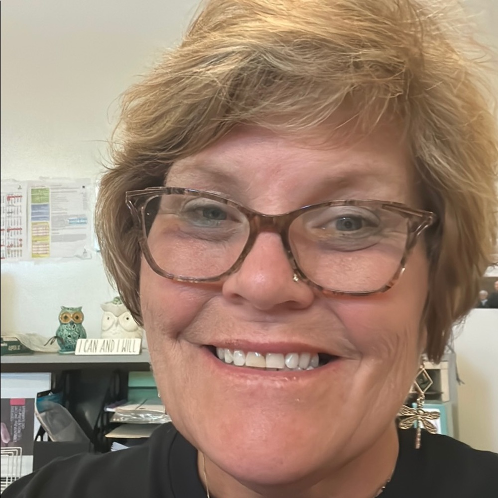 Meet your Posher, Lisa